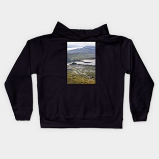 The path to the Old Man of Storr, Isle of Skye Kids Hoodie